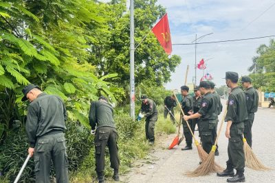 TIỂU ĐOÀN 4 – TRUNG ĐOÀN CSCĐ SỐ 1 VÀ ĐOÀN CSCĐ KỴ BINH CHUNG TAY HỖ TRỢ CÁC NHÀ TRƯỜNG TRÊN ĐỊA BÀN PHƯỜNG ĐỒNG VĂN